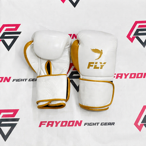 Gants de boxe Fly Muay Thai en cuir de vachette véritable faits à la main avec attaches auto-agrippantes, poignées respirantes et anti-humidité pour le sparring - Product Image 5