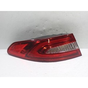 Feu arrière extérieur gauche d'occasion XF 2011-2018 OEM CX2313405AD - Product Image 1