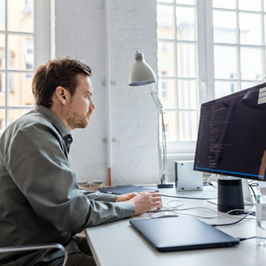 UNIVENTURE Enterprise : Systèmes de croissance pour développeurs Python et cadres de promotion ciblés d'applications backend pour la croissance des revenus - Product Image 4