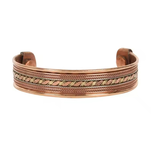 Bracelet en cuivre torsadé fait main, ajustable, manchette ouverte, poli, en cuivre pur, bijou Kada unisexe en métal pour hommes et femmes - Product Image 3