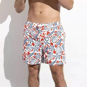 Shorts de plage pour hommes imprimés par sublimation de qualité supérieure, résistants à la décoloration, séchage rapide, avec doublure intérieure douce - Product Image 5
