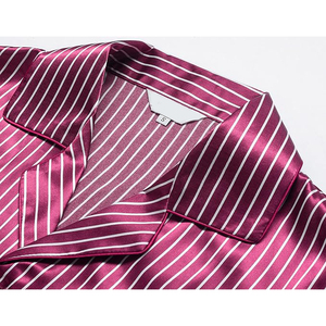 Ensemble de pyjama d'été essentiel pour homme : T-shirt à manches courtes et col rond, short à taille élastique, doux, respirant et léger pour la maison - Product Image 2