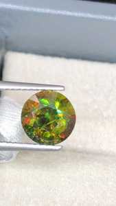 Sphène chromée naturelle de Madagascar, taille ronde, pierre précieuse en vrac, pierre à feu brillante pour la fabrication de bijoux - Product Image 1