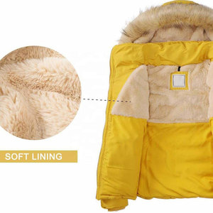 Veste matelassée rembourrée pour femme de qualité supérieure, dernier design, avec capuche en fourrure, nouvelle arrivée, vêtements d'hiver respirants, veste matelassée - Product Image 4
