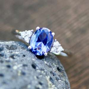 Anillo de Tanzanita Hecho a Mano en Plata de Ley con Detalles de Circonia Cúbica, Elegante Joya de Piedras Preciosas, Regalo para Ella - Product Image 6