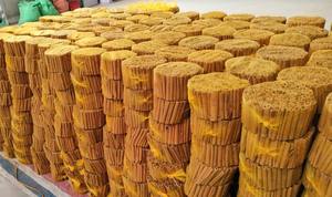 อบเชยแท่งอบแห้ง คุณภาพพรีเมียม รับผลิตแบบ OEM จำนวนมาก สำหรับชา/เครื่องดื่ม - Product Image 3