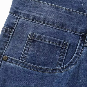 Shorts en jean taille haute coupe droite, délavés et déchirés, style streetwear été, 100% coton, personnalisables avec logo OEM - Product Image 4