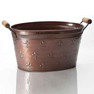 Grand seau de Noël en cuivre gaufré pour service de fête et présentation élégante, artisanal, vierge pour sublimation - Product Image 1