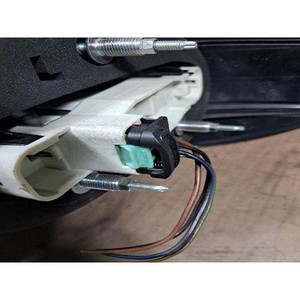 Luz Trasera Izquierda Exterior CC 2005-2014, Usada, OEM 3C8945095, Certificación OE, Ajuste Universal, Excelente Estado - Product Image 4