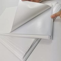Étiquettes autocollantes en film PP blanc nacré brillant, étiquettes PP imperméables, autocollants adhésifs pour emballage, rouleau jumbo