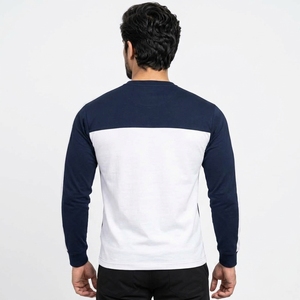 Camiseta elegante de manga larga para hombre, diseñada con tela cómoda y costuras duraderas que ofrecen un aspecto limpio y un acabado suave. - Product Image 5