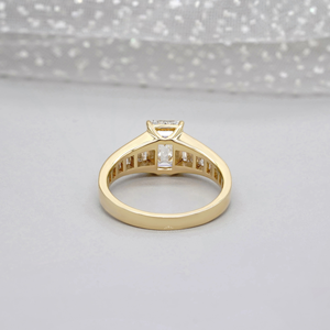 Anillo de Diamantes en Oro Blanco con Corte Esmeralda de 3.70ct, Joyería de Compromiso y Boda con Diamantes Cultivados en Laboratorio, Chapado en Oro de 14k, Vermeil Eternity - Product Image 2