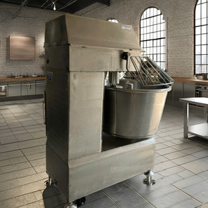 Mélangeur à pâte industriel 25 kg 380 V, pétrin spiral pour boulangerie et production alimentaire - Product Image 1