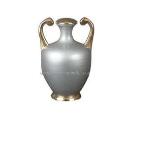 Nouveau design et urnes de crémation pour adultes en laiton de qualité supérieure avec finition or et gris clair pour les cendres humaines. - Product Image 1