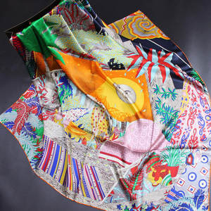 ผ้าพันผมไหมสัมผัสนุ่มหรูหราสำหรับผู้หญิง ผ้าคลุมไหล่ไหมพิมพ์ลายสวยงามสำหรับผู้หญิง ผ้าพันคอไหมทันสมัยสำหรับผู้หญิงสำหรับใช้ในชีวิตประจำวัน - Product Image 3