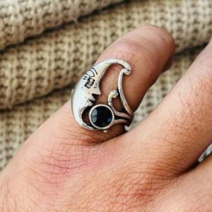Bague Bohème Céleste Lune en Onyx Noir et Laiton, Plaqué Argent, Vintage, Croissant, Vente en Gros pour Femme - Product Image 2