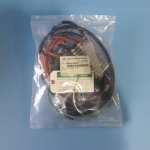 AMAT 0010-70015 TERM BLOCK TB-3 ASSY - อุปกรณ์และอะไหล่เซมิคอนดักเตอร์ระดับโลกที่เชื่อถือได้ - Product Image 2