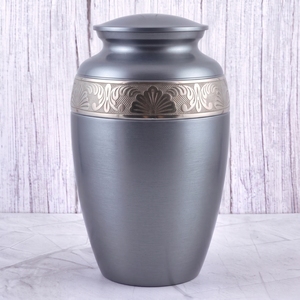 Urna funeraria de latón con patrón de hojas moradas y doradas, superficie brillante, para cenizas humanas, urna conmemorativa. - Product Image 4