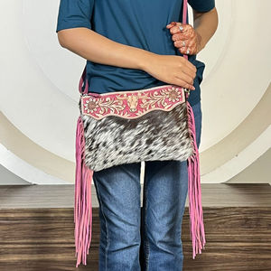 Nuevo Bolso de Cuero Genuino de Vaca con Flecos, Diseño Floral y de Toro, Hecho a Mano, de Primera Calidad, para Mujer - Product Image 4