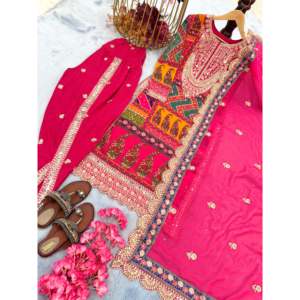 Conjunto de Salwar Kameez Aarohi de Diseño Elegante en Magenta, Talla 2XL, para Fiesta, con Top, Dupatta y Dhoti, Hecho de Poliéster - Product Image 1
