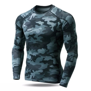 Vente en gros de Rash Guards de MMA et BJJ pour hommes, vierges, personnalisables avec logo imprimé, à compression, UPF50 anti-UV, sublimés et effet délavé - Product Image 1