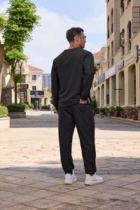 Conjunto Deportivo Versátil de Dos Piezas, Sudadera Unisex y Pantalones Deportivos para Entrenamiento, Ocio y Uso al Aire Libre - Product Image 2