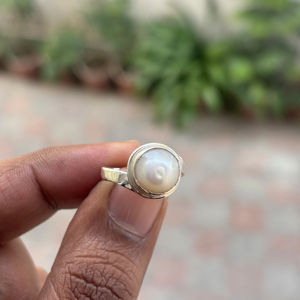 Anillo de Plata de Ley 925 con Perla Natural, Diseño Clásico Vintage, Hecho a Mano, Precio Económico, Venta al Por Mayor de Fábrica - Product Image 1