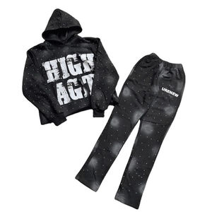 Conjunto de Chándal Personalizado de Invierno para Fabricantes: Sudadera con Capucha y Pantalones de Algodón Premium, Lavado Ácido, Bordado de Pedrería, Estampado Serigrafiado - Product Image 3