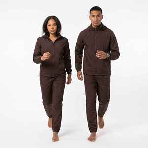 Ensemble de survêtement en nylon personnalisé, veste en polyester imperméable et coupe-vent avec fermeture éclair et pantalon de jogging, coupe-vent unisexe - Product Image 3