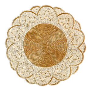 Napperons de luxe perlés personnalisés – Tapis de table tendance sur mesure pour café et salle à manger – Prix imbattable - Product Image 4