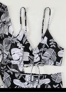 Women’s Tropical <b>Leaf</b> Print 3-Piece Swimwear Set with Cover-Up - Product Image 3