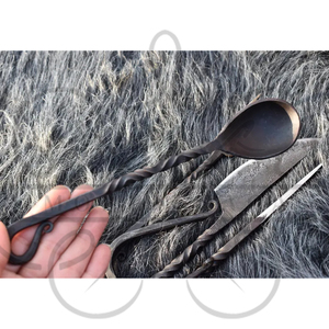 Ensemble de couverts médiévaux anciens, forgés à la main, en fer rustique, 4 pièces - Product Image 4