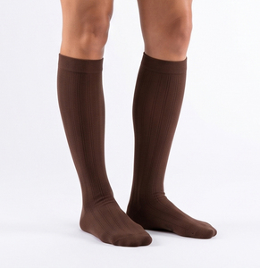 Customized Knee High <b>Compression</b> <b>Socks</b> <b>Men</b> Sportswear High Quality <b>Socks</b> <b>Men</b> Fitness Wear <b>Compression</b> <b>Socks</b> OEM Logo <b>Socks</b> - Product Image 3