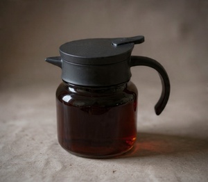 Black Glass Coffee Server with Matte Finish Insulated Design for Beverage Service Zone - Product Image 3