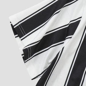 T-shirt oversize vierge à col montant pour homme, de luxe, 100% coton épais et lourd, coupe ample et carrée, fabriqué au Pakistan - Product Image 3