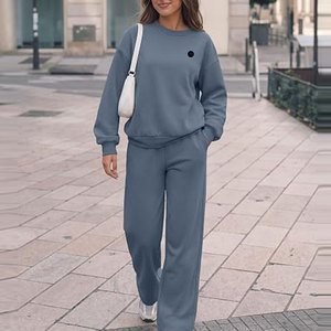 Ensemble de survêtement pour femme de qualité supérieure, doux et confortable, deux pièces, tenue décontractée pour tous les jours, les voyages, la détente et les week-ends. - Product Image 5