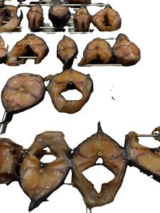 Pescado Gato Ahumado 100% Natural de Vietnam, Bocadillos Saludables con Alto Contenido de Proteínas |   Venta al por Mayor, Almacenamiento en Frío y Seco, Vida Útil de Más de 12 Meses - Product Image 4