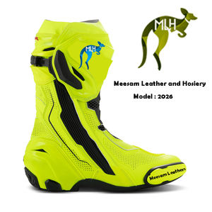 Bottes de moto en cuir pour hommes, design unique et tendance, qualité supérieure, doublure en mesh respirant, style course, ventilées, blanches - Product Image 1
