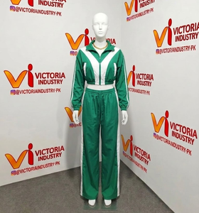 Ensemble coupe-vent pour homme, imperméable à l'eau et au vent, avec panneaux de différentes couleurs, broderies, en nylon imperméable - Product Image 3