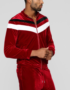Conjunto Deportivo de Dos Piezas Personalizado por el Fabricante, Estilo Urbano, con Franjas Reflectantes, Parches Negros y Rojos, Chaqueta de Velour con Cierre Completo - Product Image 4