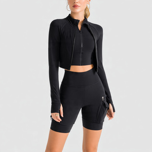 Conjunto Deportivo de Dos Piezas para Mujer, Chaqueta de Yoga Corta Sublimada, Pantalones Cortos Elásticos de Cintura Alta, Ropa Deportiva para Gimnasio - Product Image 2