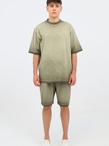 Ensemble T-shirt et short délavé à l'acide pour homme, personnalisable avec logo, ensemble 2 pièces 100 % coton, coupe oversize, style vintage - Product Image 1