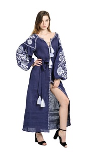 เดรสยาวปักผ้าลินินสำหรับผู้หญิงขนาดใหญ่พิเศษสไตล์ยูเครนแบบดั้งเดิมหรูหราสวยงามสวยงาม - Product Image 3