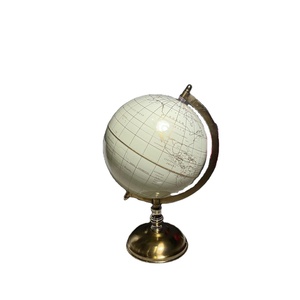 Globo blanco con soporte giratorio, elegante globo giratorio de metal para decoración de hogar y oficina y regalos, proveedores de India - Product Image 1