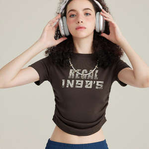 Camiseta con estampado gráfico estético |   Corte Holgado Extra Grande |   Ropa Urbana Vintage con Lavado Mineral Desgastado. - Product Image 2