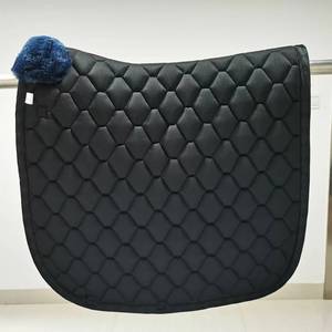 BRAND ZONE1995 Tapis de selle sans armature en coton satiné, personnalisé, classique, pour sports équestres, avec doublure en maille hautement matelassée, durable et confortable pour chevaux - Product Image 1
