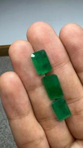 Lot de 3 émeraudes Sakota naturelles de 13,08 carats, taille octogonale, couleur verte changeante, excellente qualité pour la fabrication de bijoux (bague, pendentif) - Product Image 4