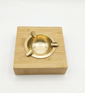 Cenicero Cuadrado de Bambú y Metal Clásico Personalizado para Oficina, Hogar, Mesa de Lujo - Product Image 1
