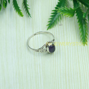 Bague en argent sterling 925 avec améthyste naturelle, cabochon ovale, cristal violet, faite à la main, pour femme, bijou de naissance - Product Image 2