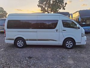 Autobus Toyota HiAce d'occasion 2024 à toit surélevé <span class=keywords><strong>13</strong></span> places, disponibles en versions LHD-RHD, autocars urbains et minivans à vendre - Product Image 4